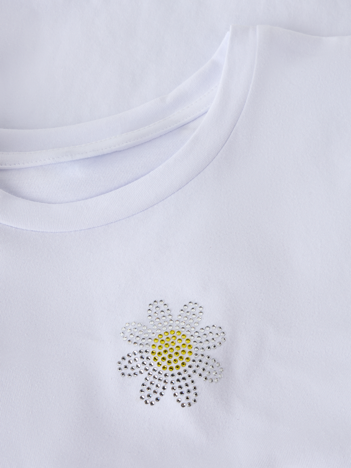 model_shot-front_full